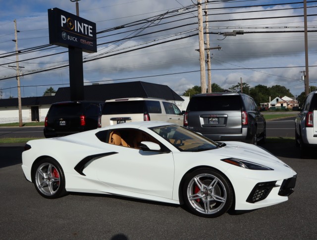 Used 2021 Arctic White Chevrolet 3LT image 2