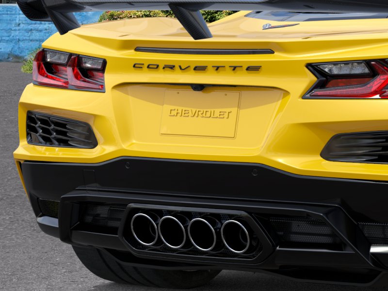 New 2026 Competition Yellow Tintcoat Metallic Chevrolet 2LZ image 14