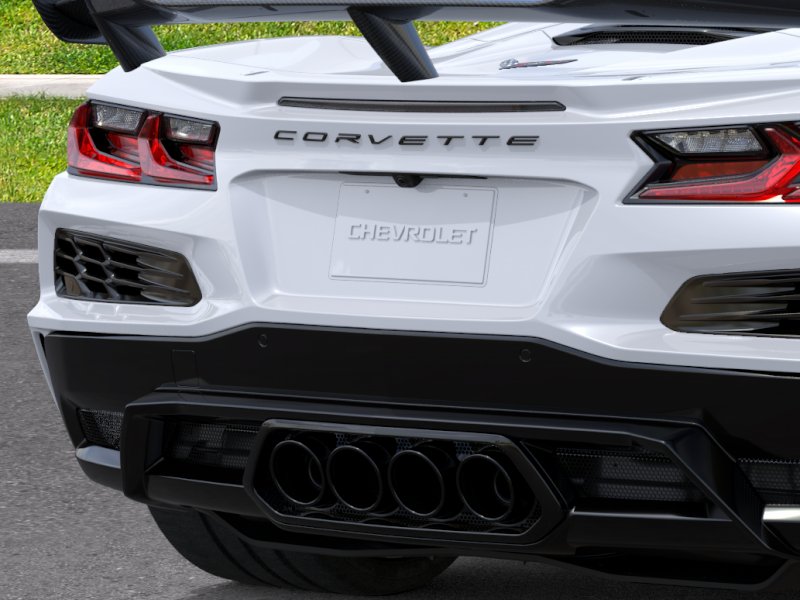 New 2027 Arctic White Chevrolet 2LZ image 34
