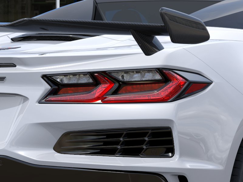 New 2026 Arctic White Chevrolet 2LZ image 32