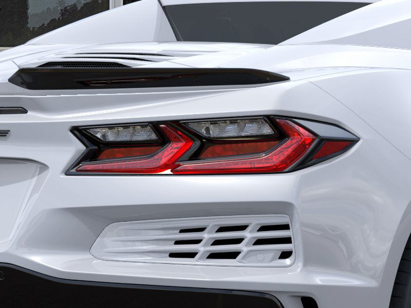 2025 Chevrolet Corvette E-Ray 2LZ photo 11