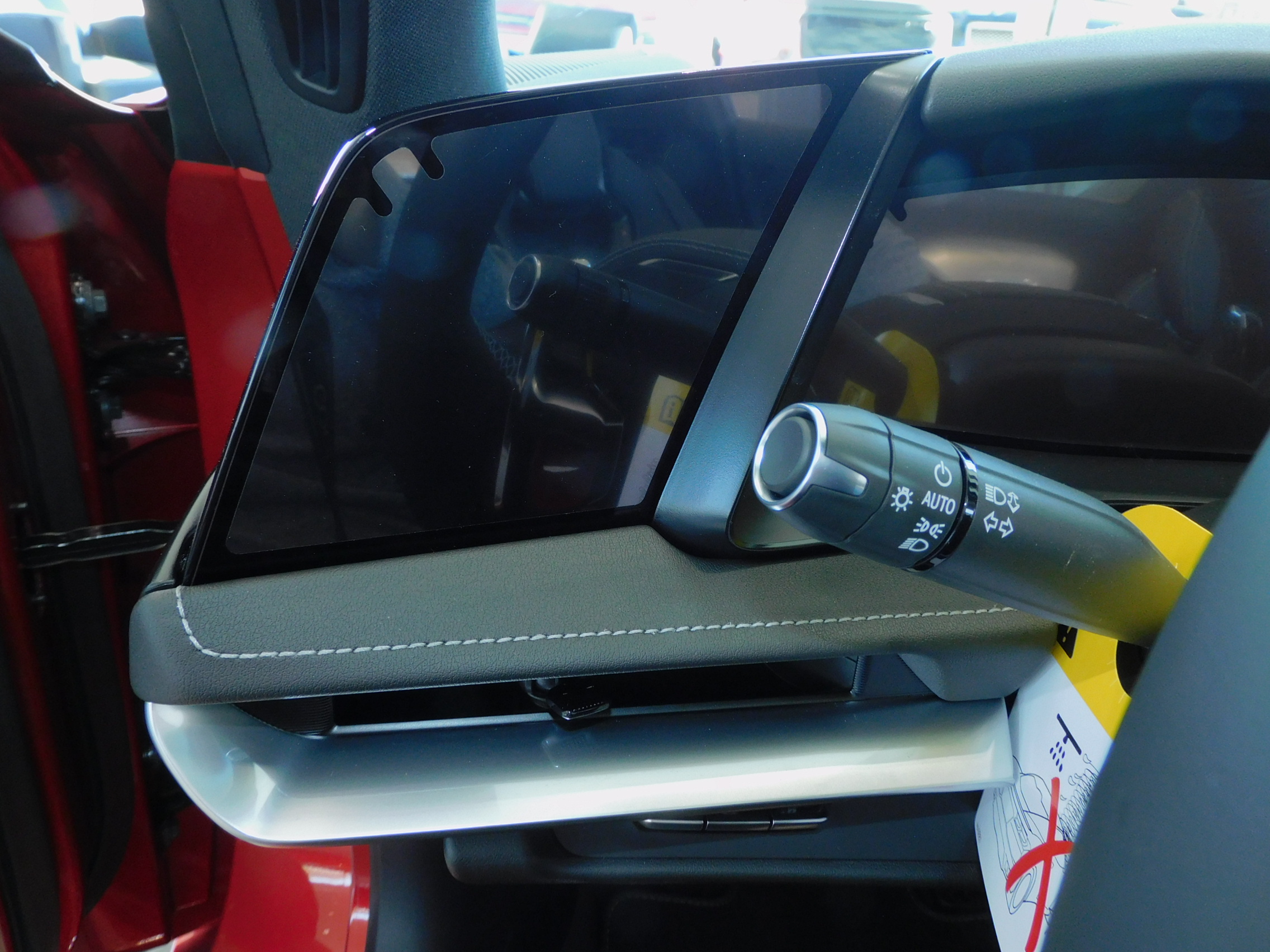 2026 Chevrolet Corvette E-Ray 2LZ photo 4