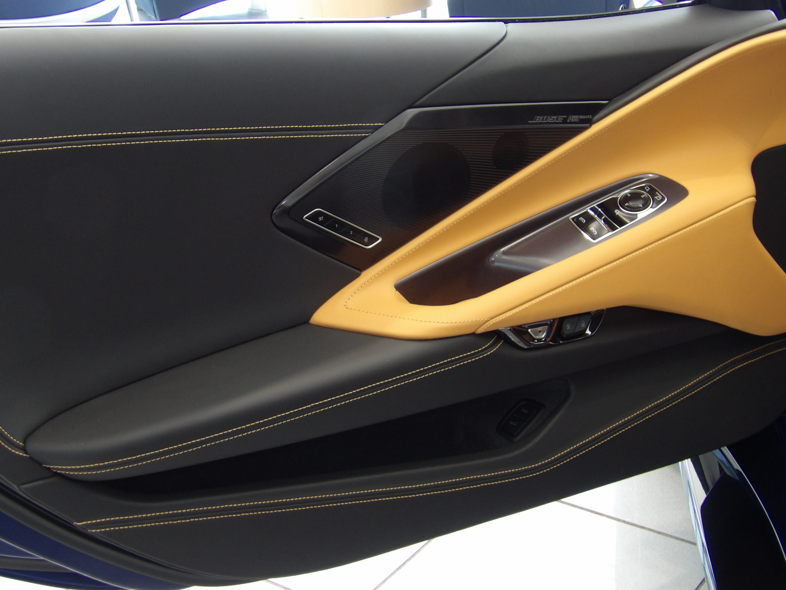2027 Chevrolet Corvette 3LT - Photo 12