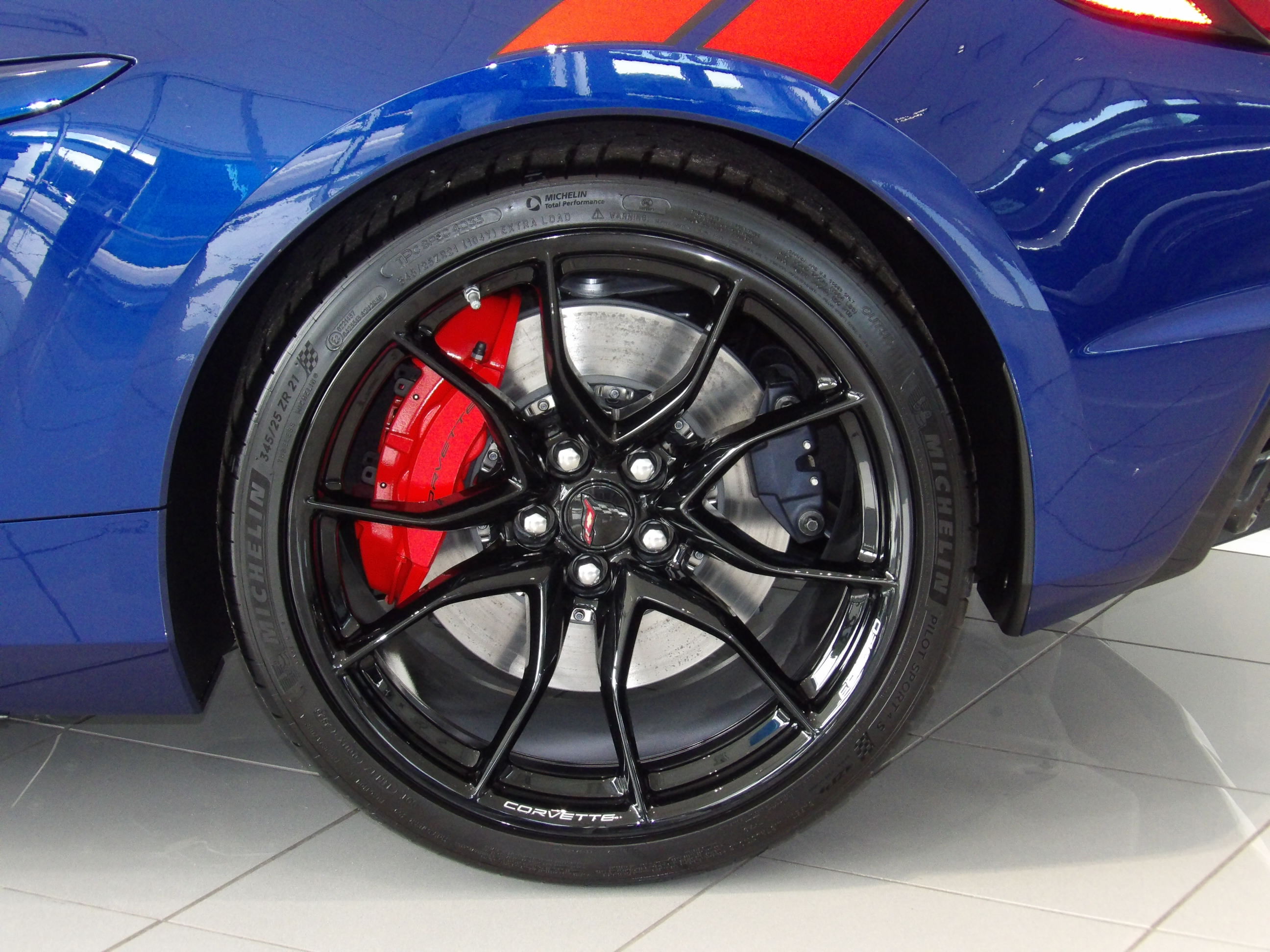 2027 Chevrolet Corvette 3LT - Photo 8