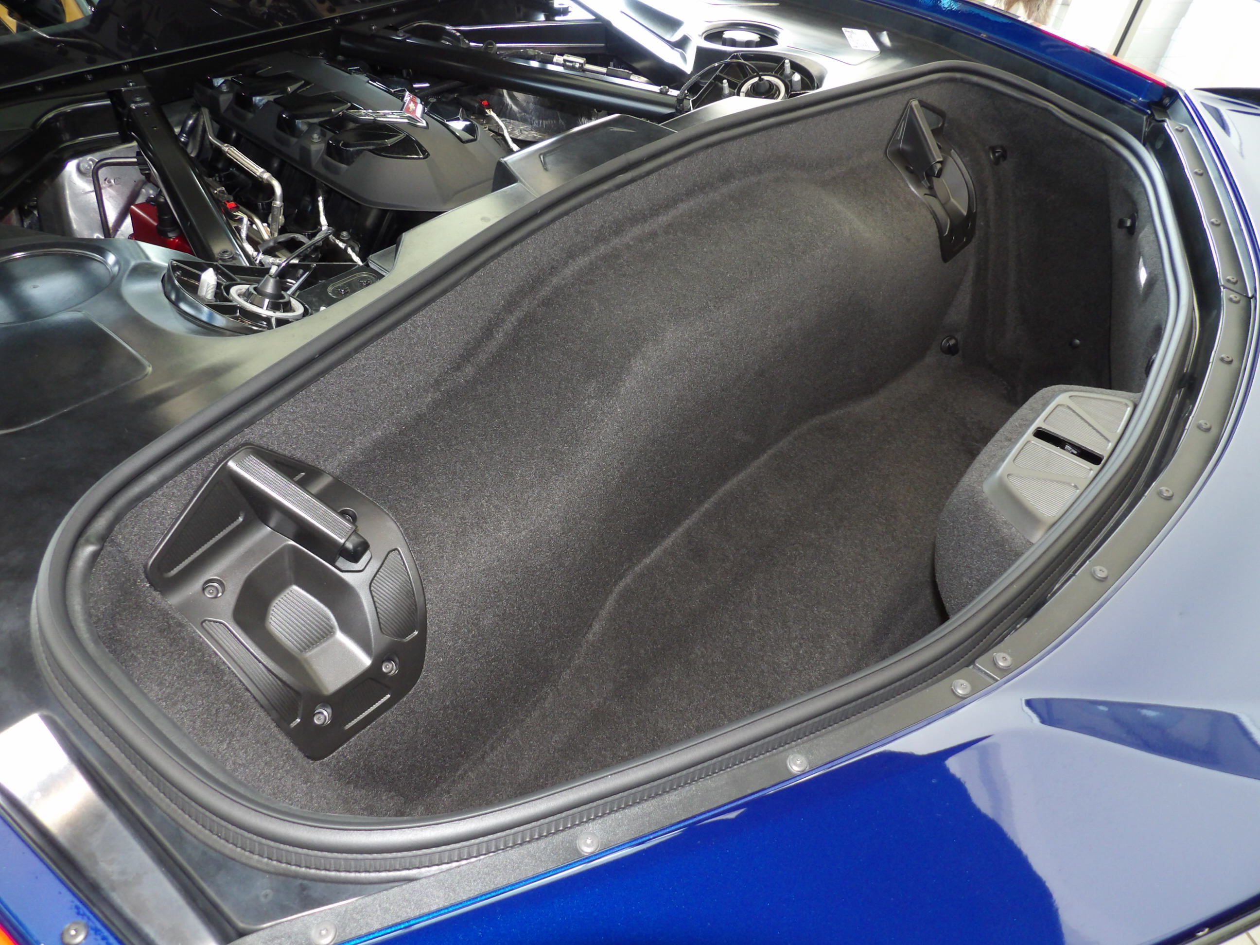 2027 Chevrolet Corvette 3LT - Photo 20