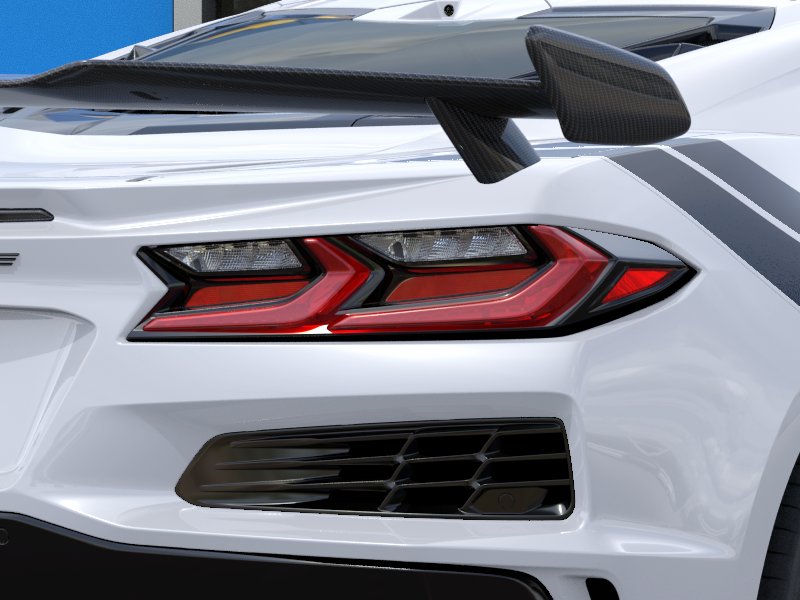 New 2027 Arctic White Chevrolet 3LT image 11