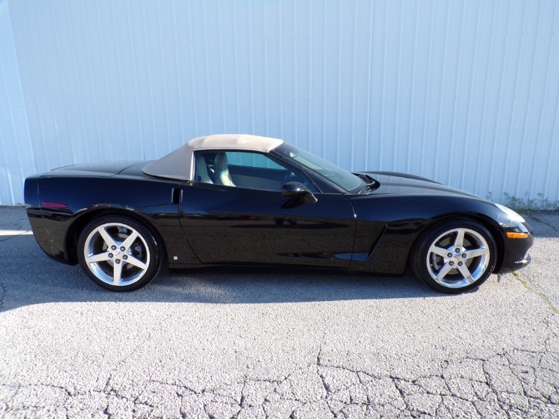 2006 Chevrolet Corvette Convertible's photo