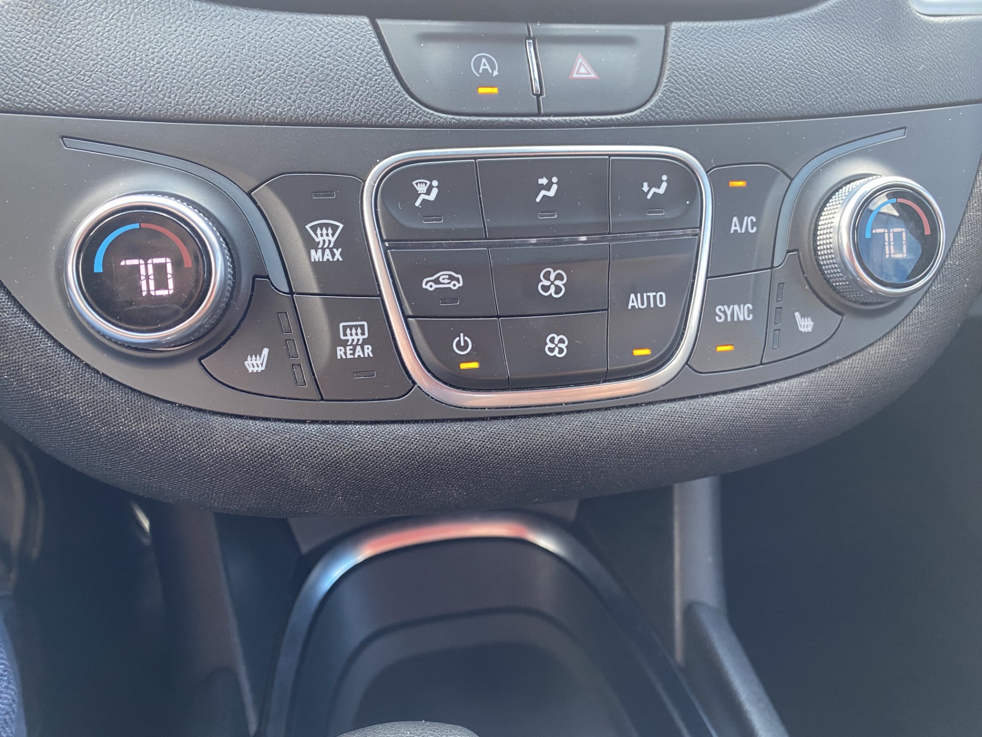 Used 2024 Summit White Chevrolet 1LT image 22