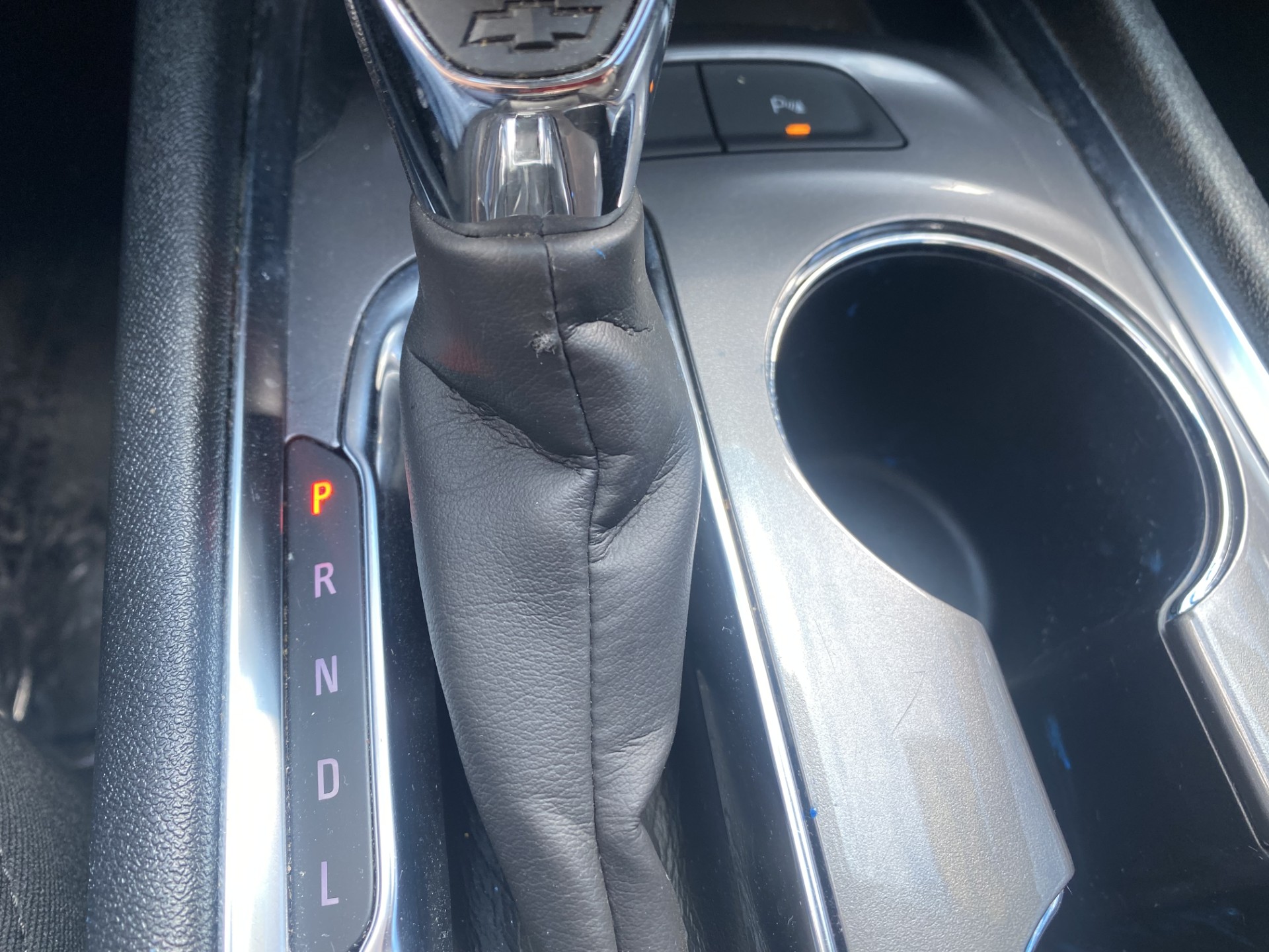 Used 2024 Summit White Chevrolet 1LT image 21