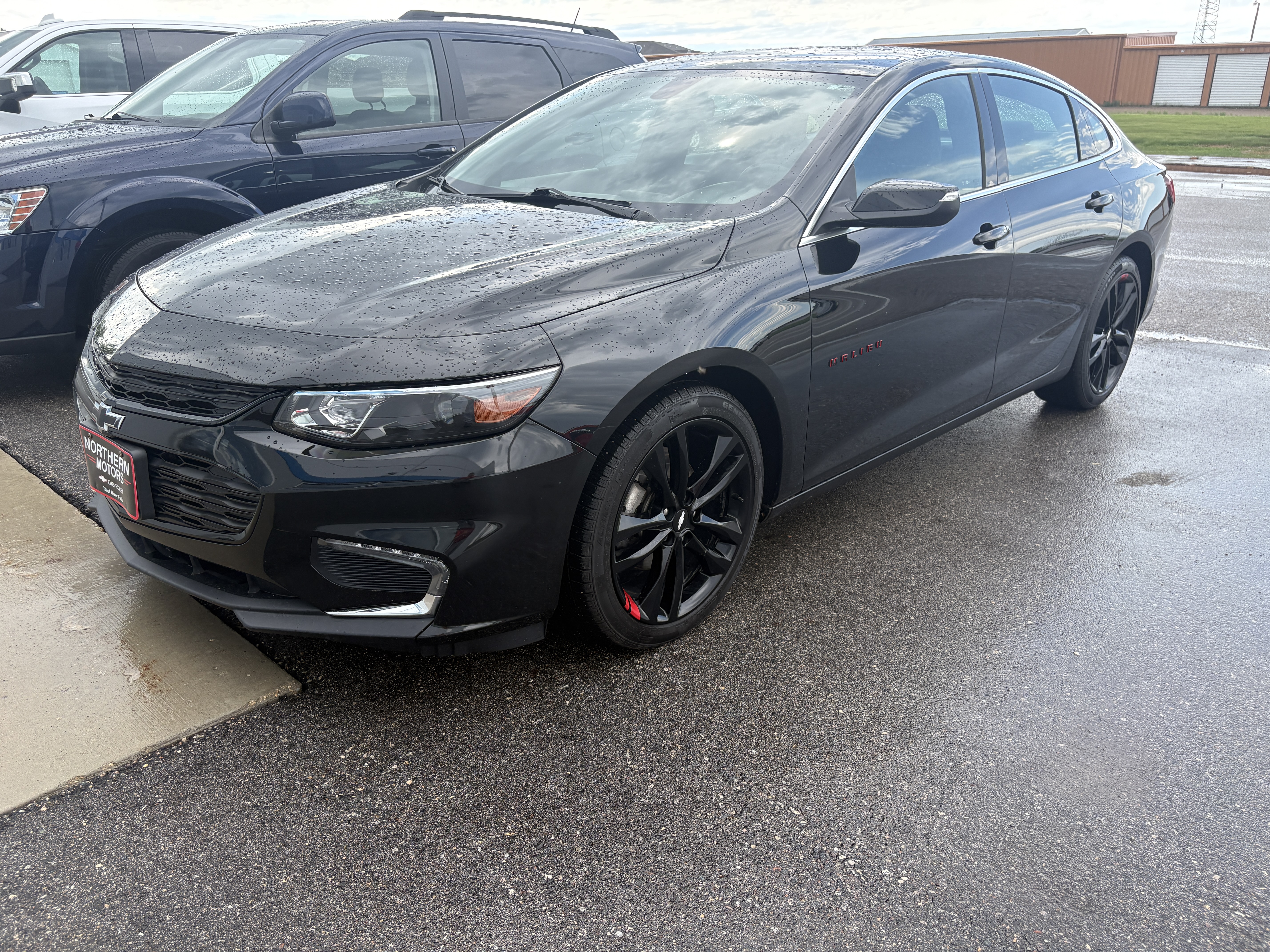 Used 2018 Chevrolet Malibu 1LT with VIN 1G1ZD5ST9JF157047 for sale in Thief River Falls, Minnesota