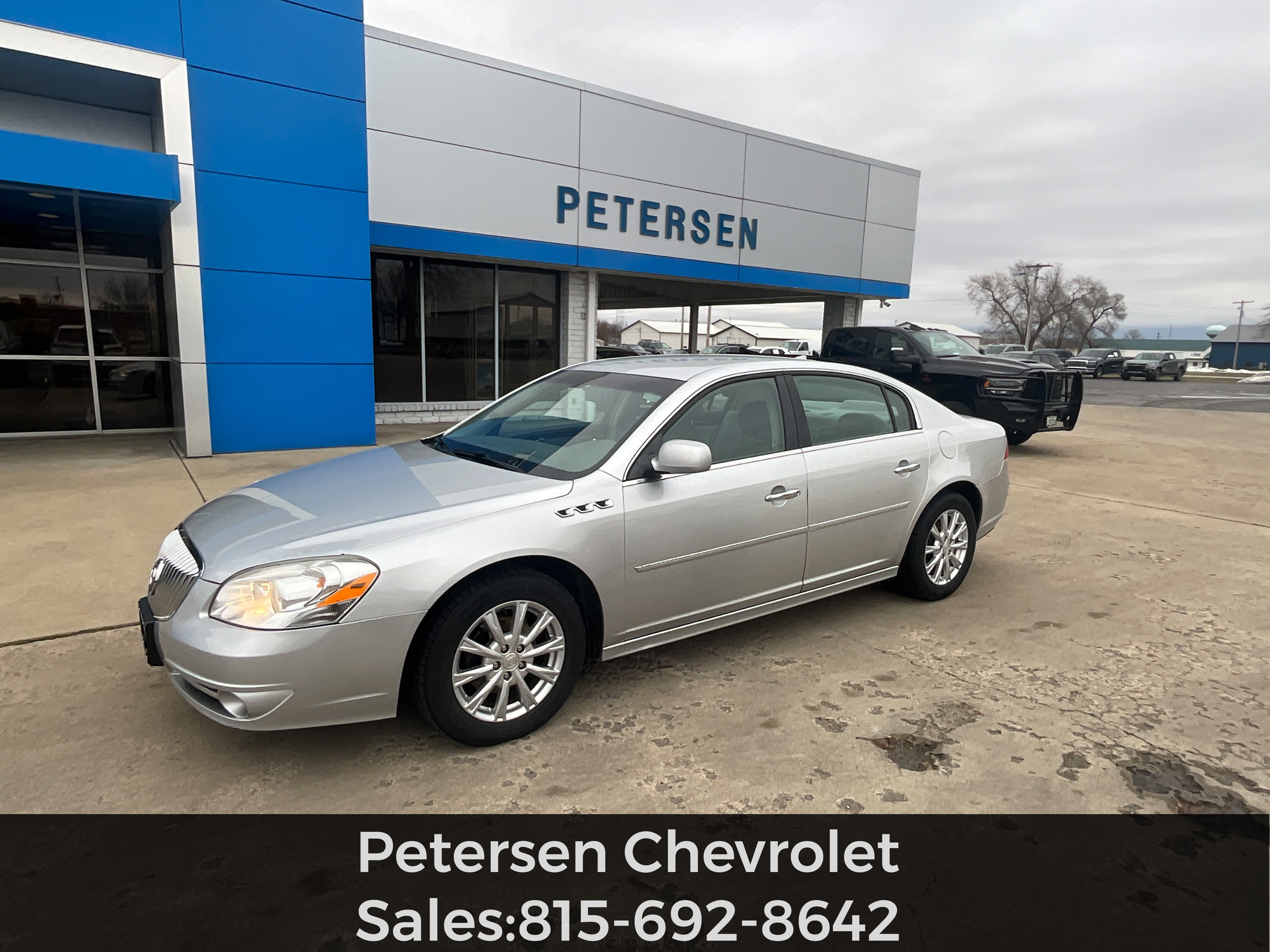 2011 Buick Lucerne CXL's photo