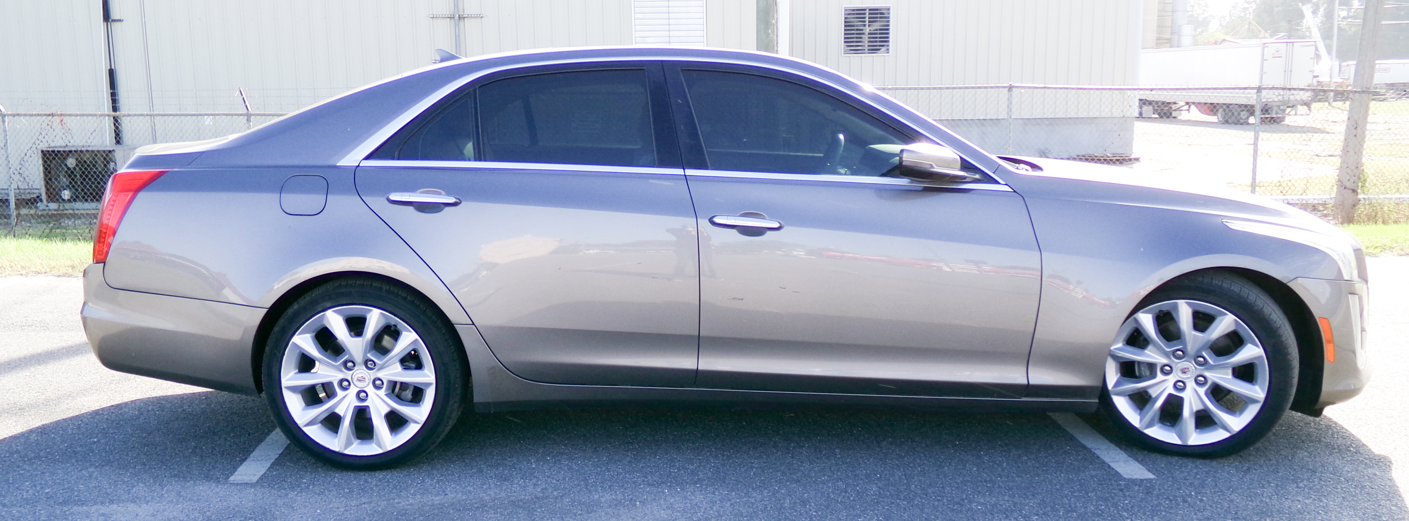 Used 2014 MOCHA STEEL METALLIC Cadillac Luxury RWD image 5