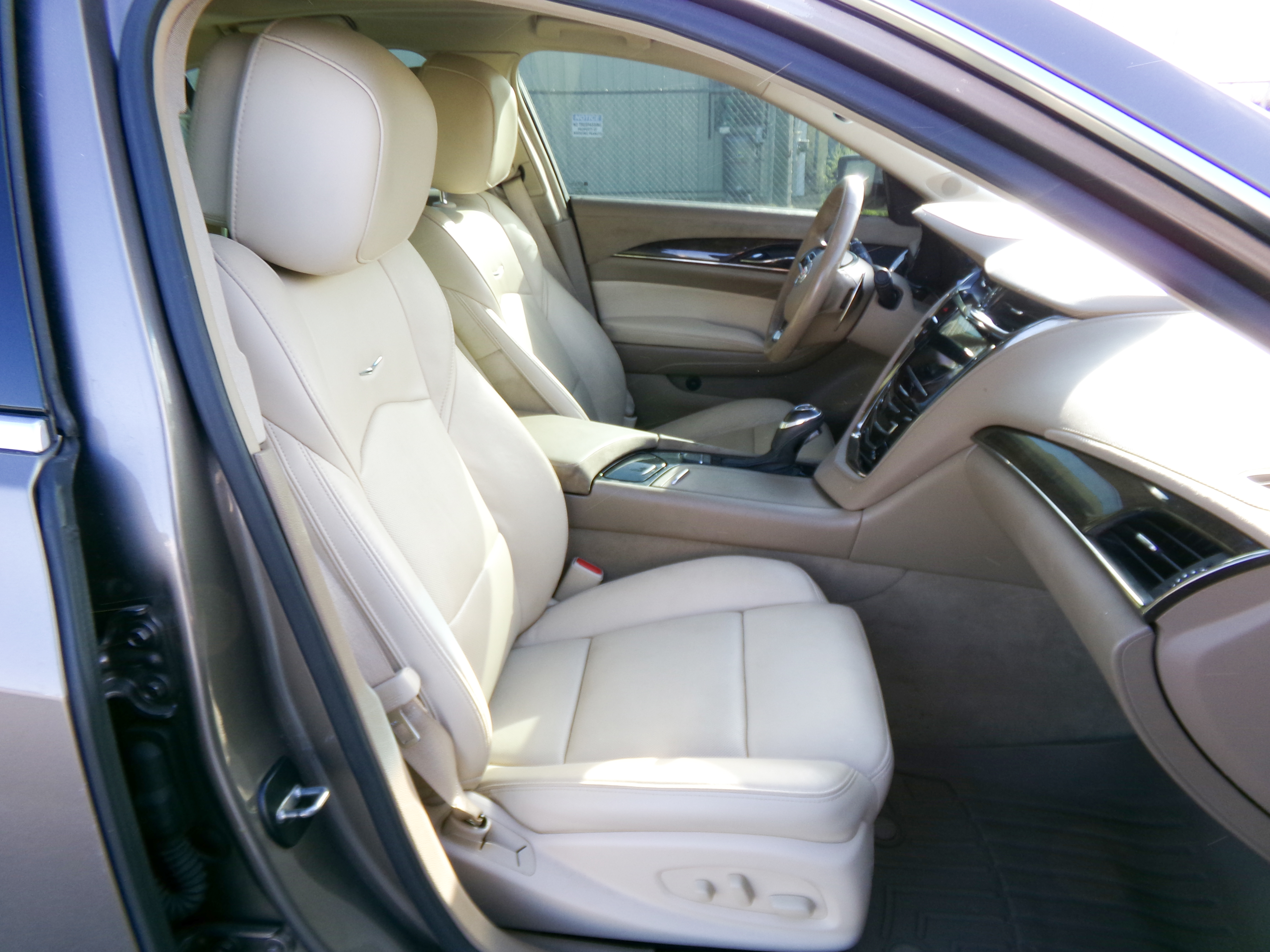 Used 2014 MOCHA STEEL METALLIC Cadillac Luxury RWD image 15