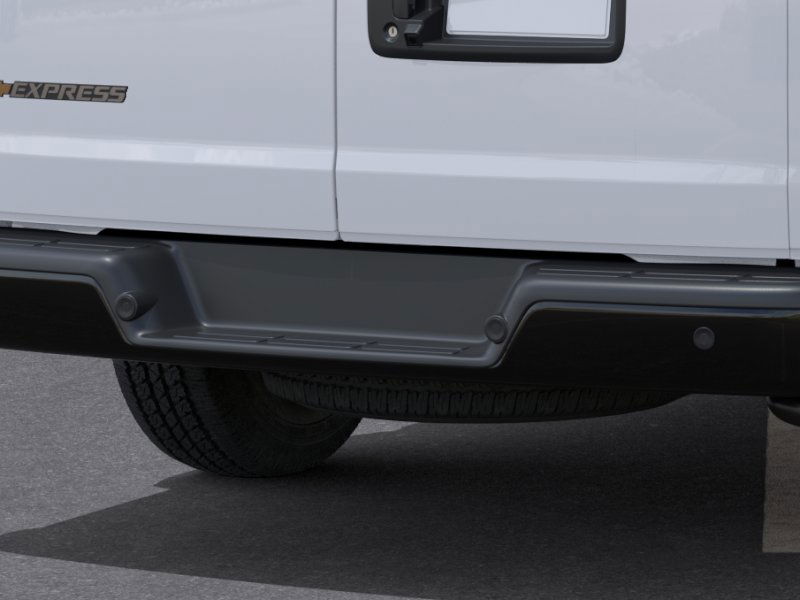 2025 Chevrolet Express Passenger 3500 photo 13