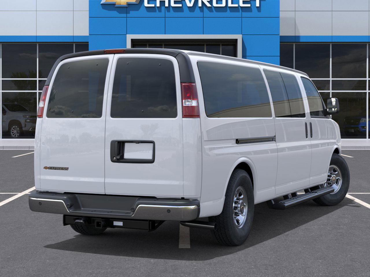 2025 Chevrolet Express Passenger 3500 photo 4