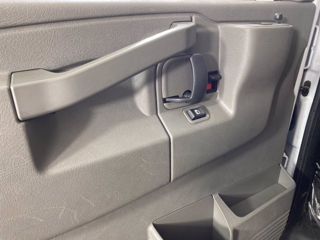 Pre-Owned 2019 Chevrolet Express Passenger 3500 LT
