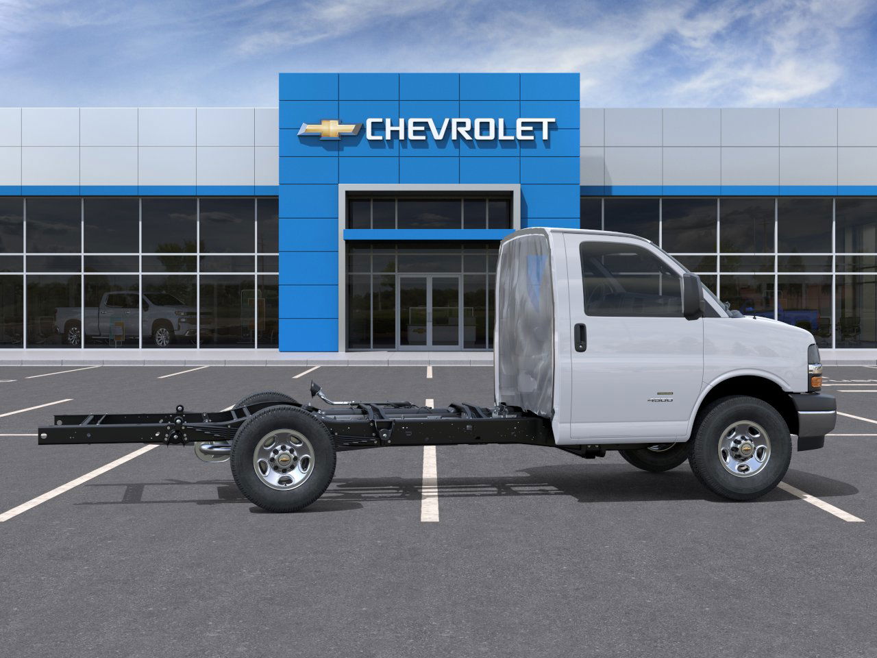 New 2025 Summit White Chevrolet 1WT image 40