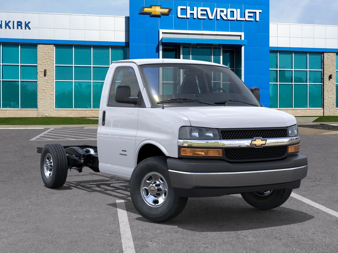 New 2026 Summit White Chevrolet 1WT image 43