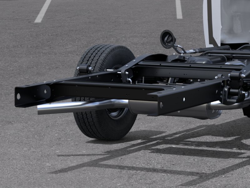 New 2025 Summit White Chevrolet 1WT image 74