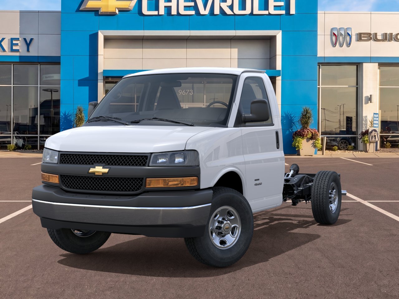 New 2026 Summit White Chevrolet 1WT image 30
