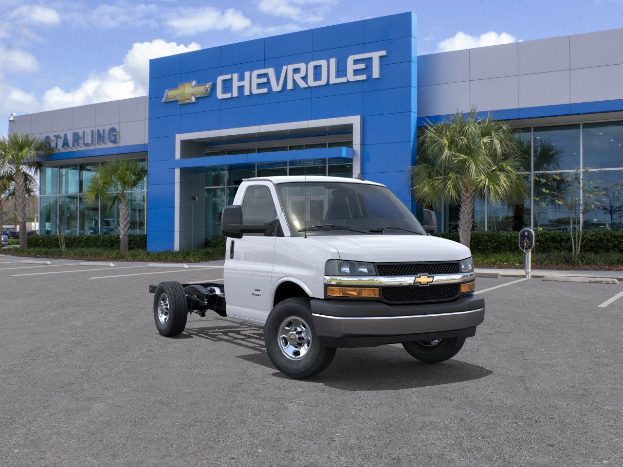 2025 Chevrolet Express Cutaway 3500 photo 21