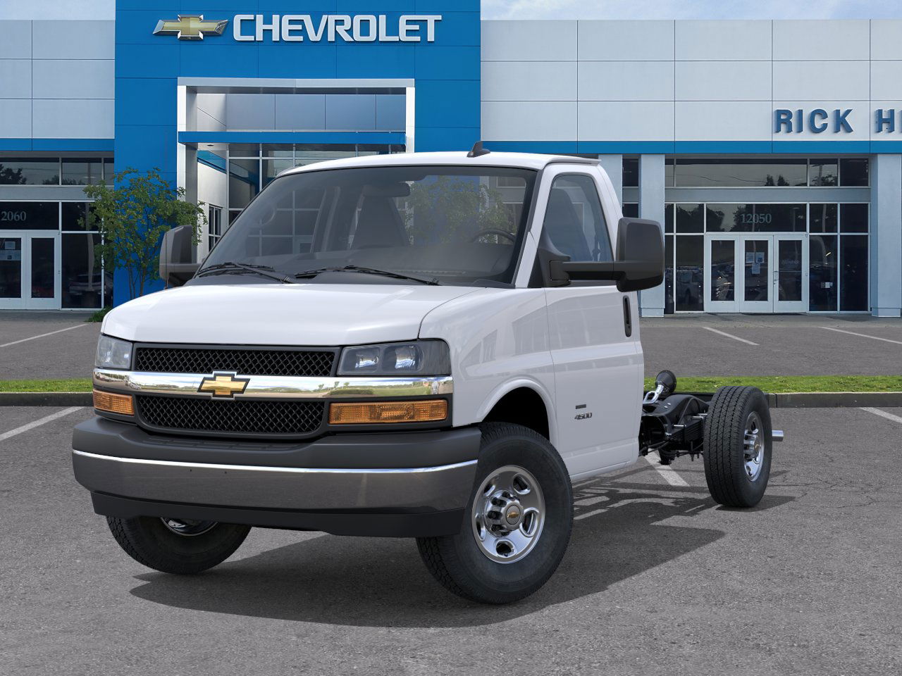 2025 Chevrolet Express Cutaway 3500 photo 6