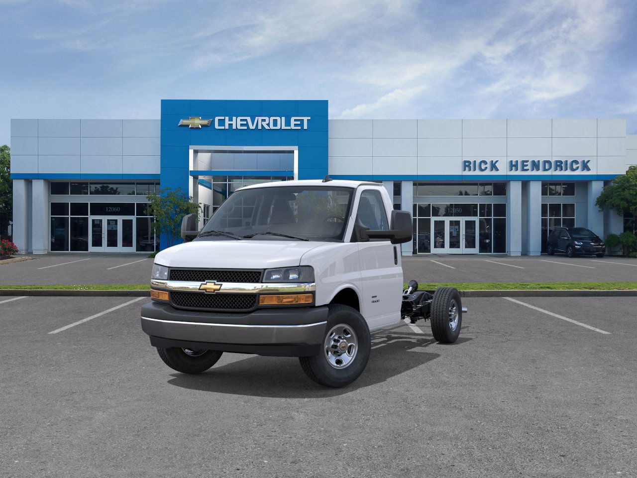 2025 Chevrolet Express Cutaway 3500 photo 8
