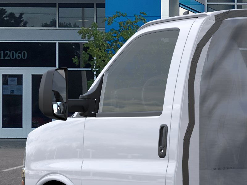 2025 Chevrolet Express Cutaway 3500 photo 11