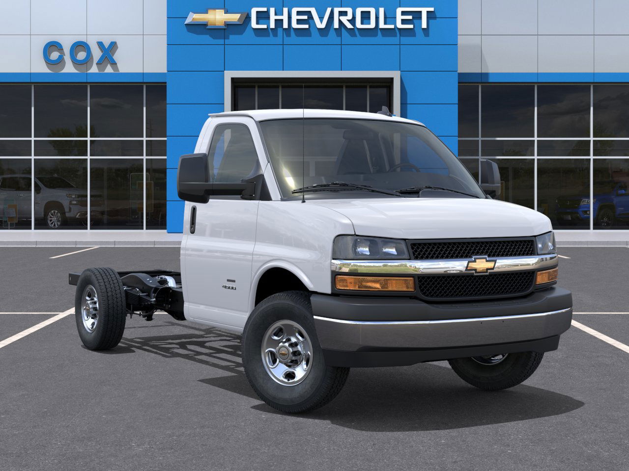 New 2025 Summit White Chevrolet 1WT image 24