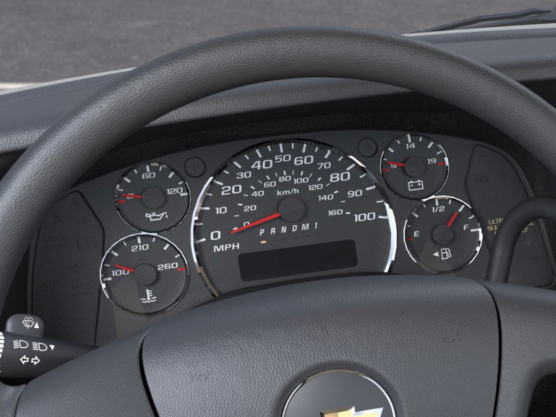 New 2025 Summit White Chevrolet 1WT image 35