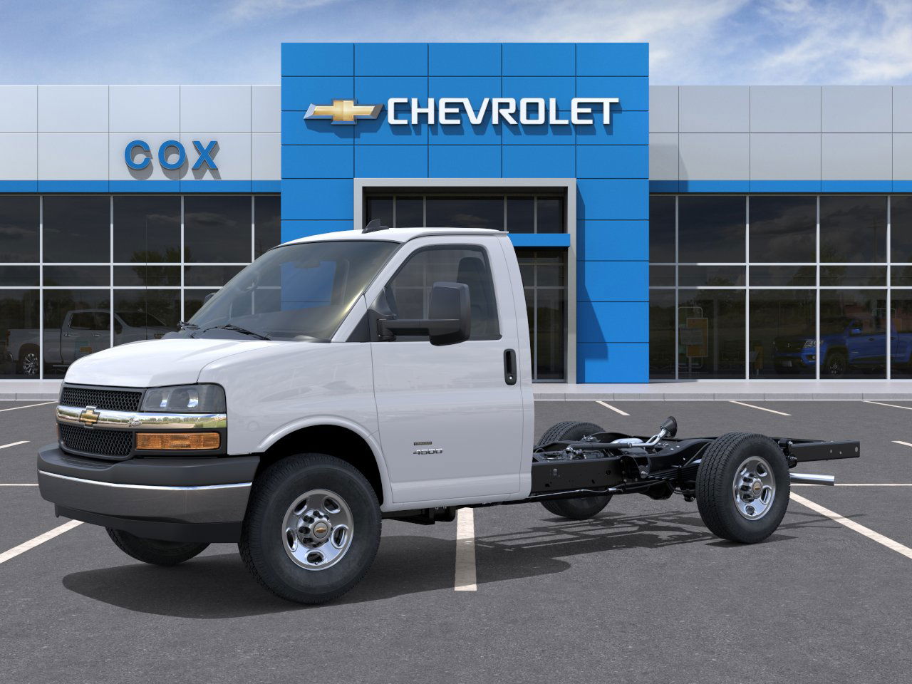 New 2025 Summit White Chevrolet 1WT image 19
