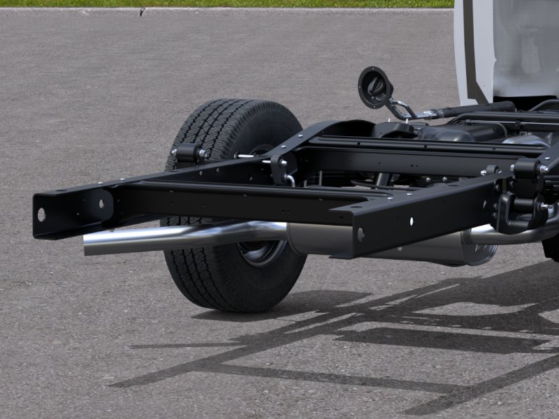 New 2026 Summit White Chevrolet 1WT image 45