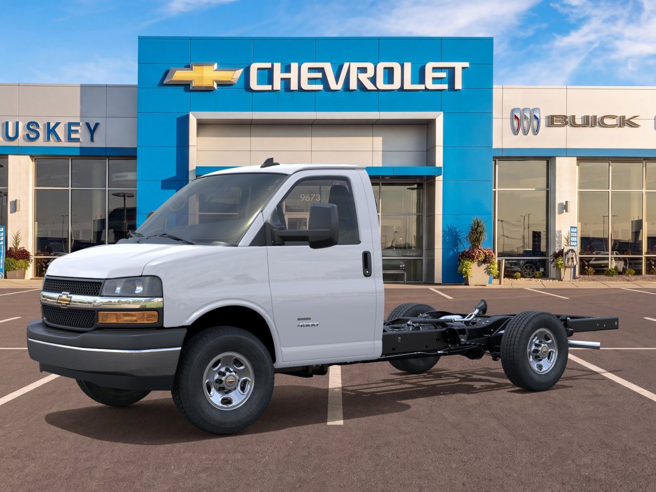 New 2025 Summit White Chevrolet 1WT image 25
