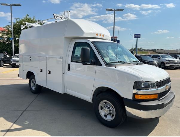 2025 Chevrolet Express 3500 139" WB's photo