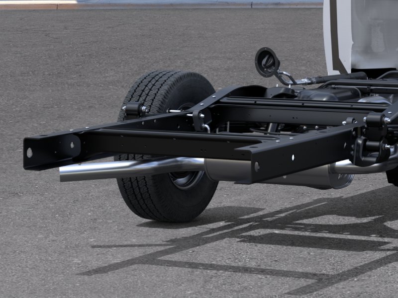 New 2026 Summit White Chevrolet 1WT image 14