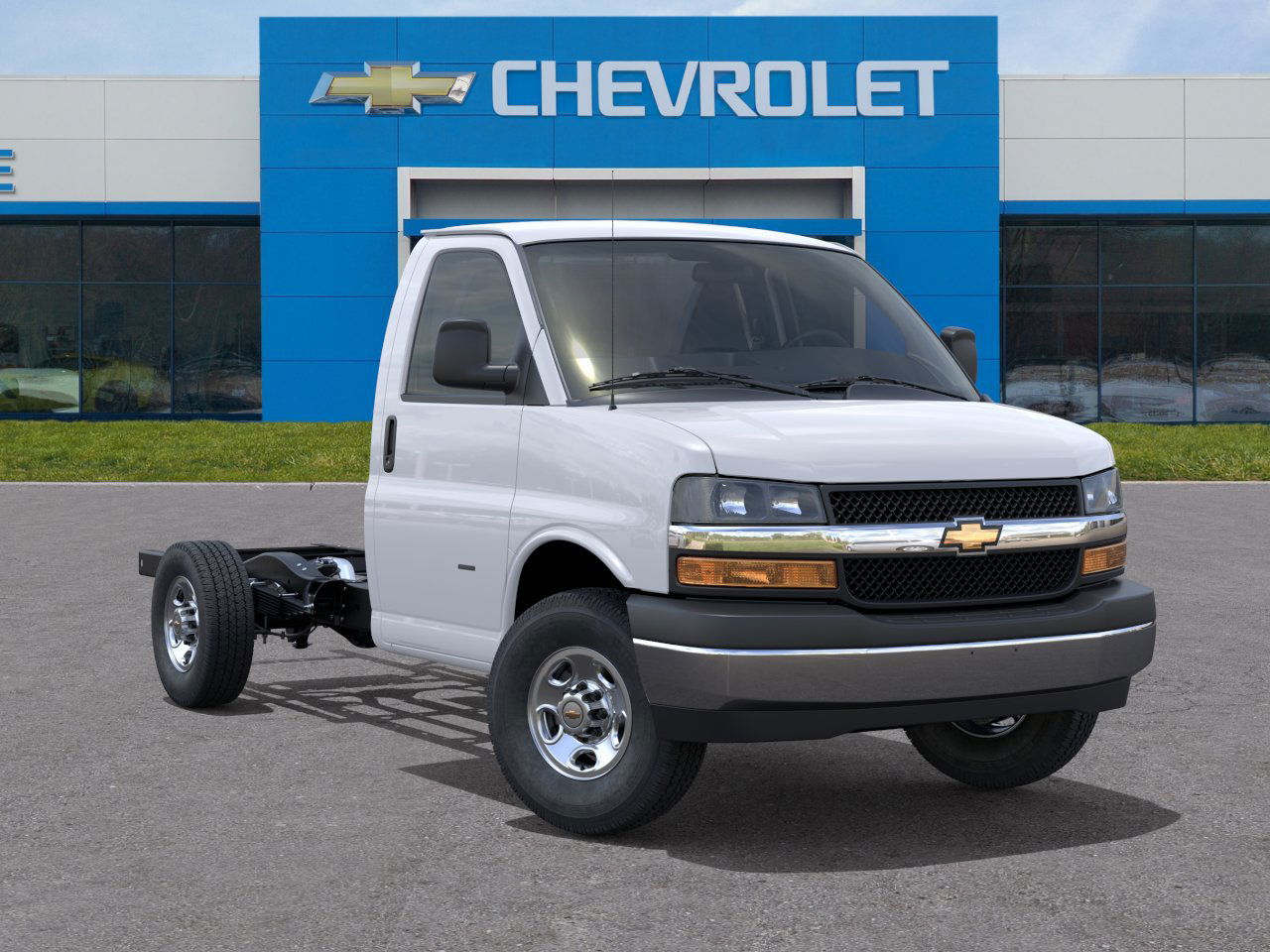 2025 Chevrolet Express Cutaway 3500 photo 26