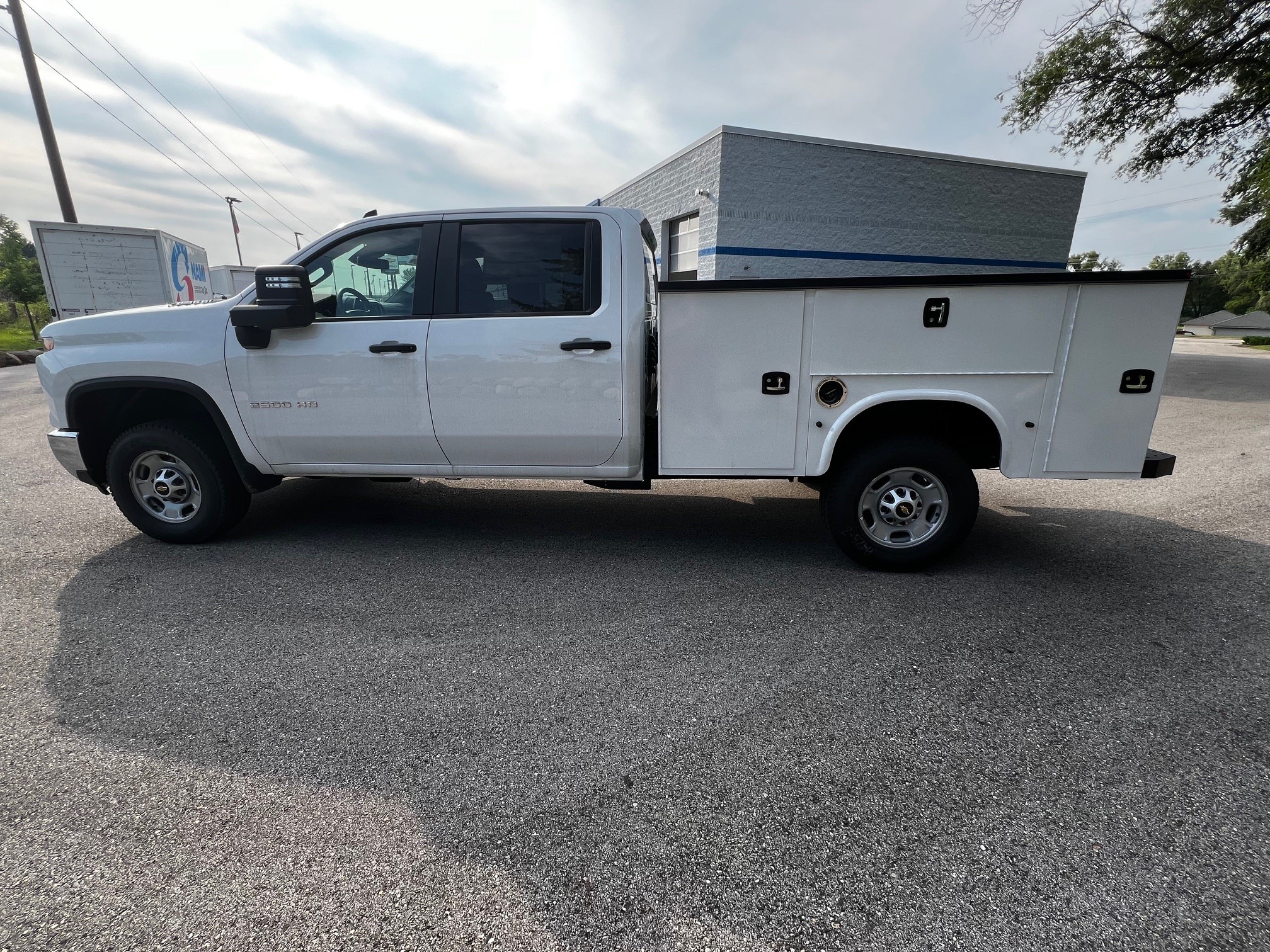 2024 Chevrolet Silverado 2500HD photo 4