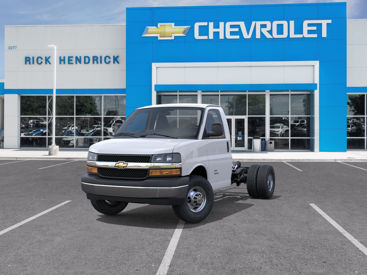 New 2026 Summit White Chevrolet  image 33