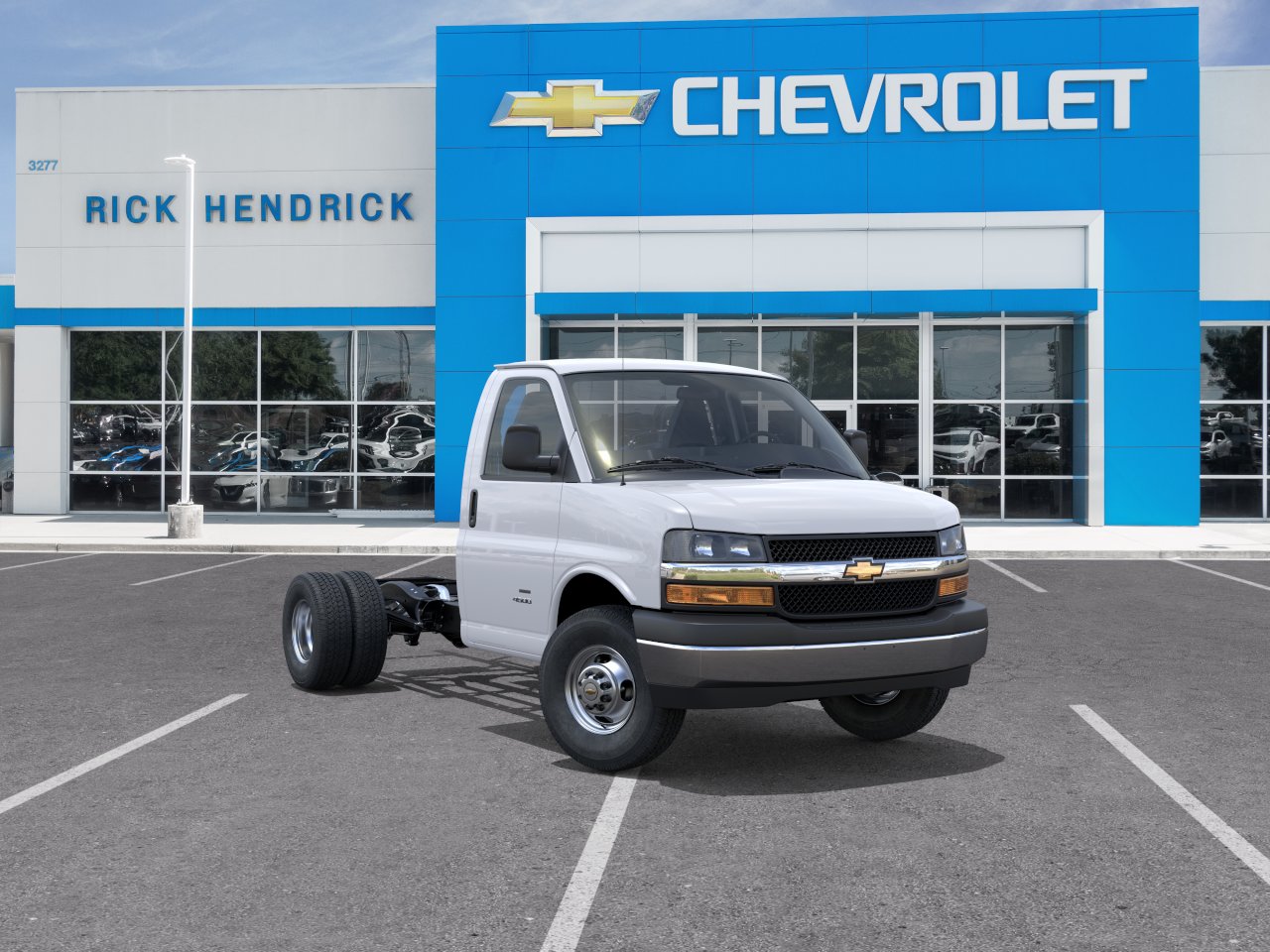 New 2026 Summit White Chevrolet  image 26