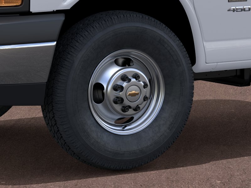 New 2025 Summit White Chevrolet 1WT image 33