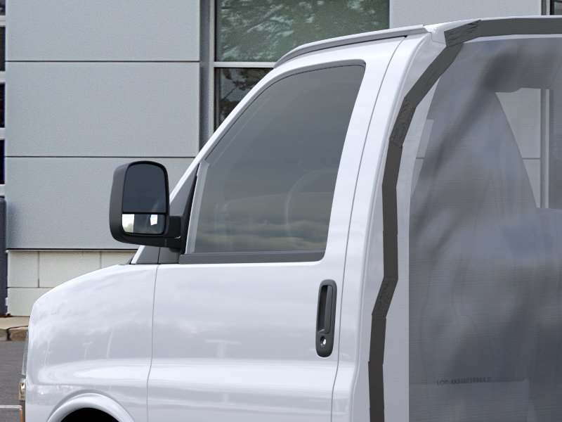 New 2026 Summit White Chevrolet 1WT image 36
