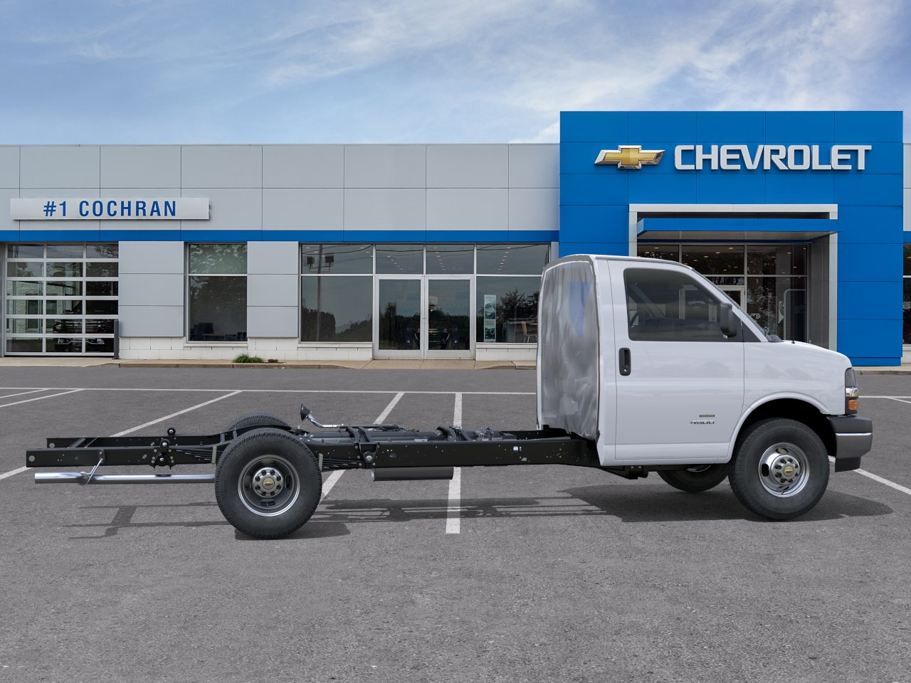 New 2026 Summit White Chevrolet 1WT image 29
