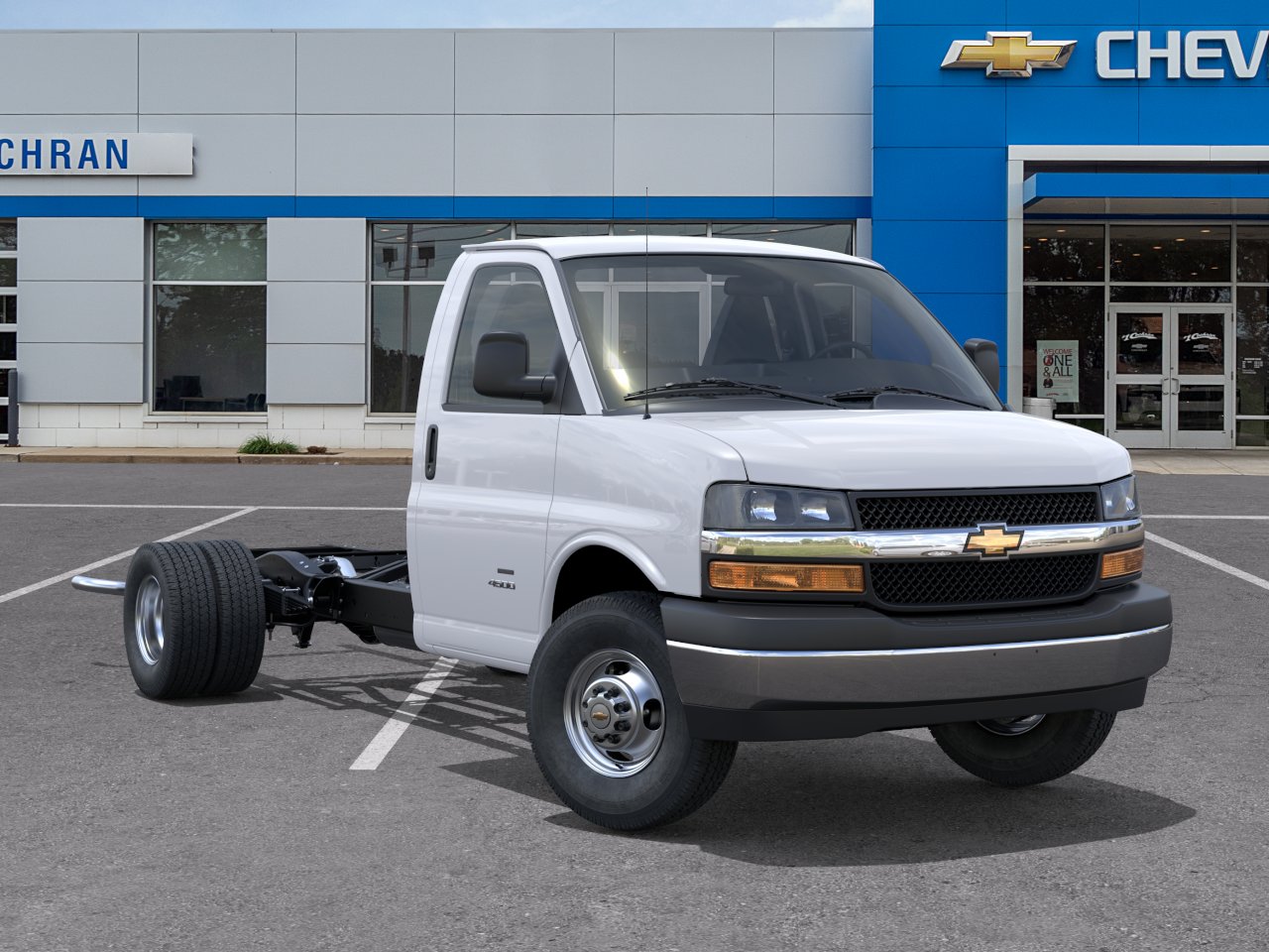 New 2026 Summit White Chevrolet 1WT image 31