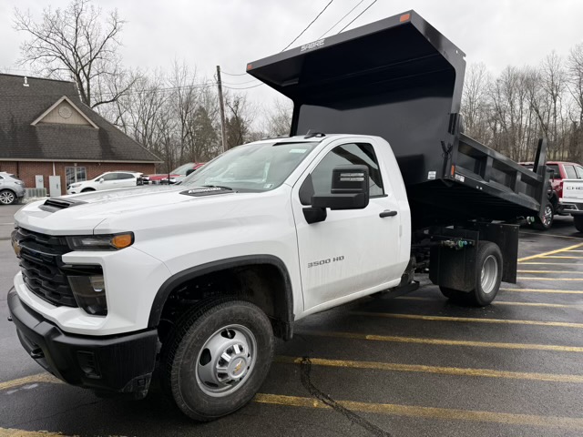 2026 Chevrolet Silverado HD WT's photo