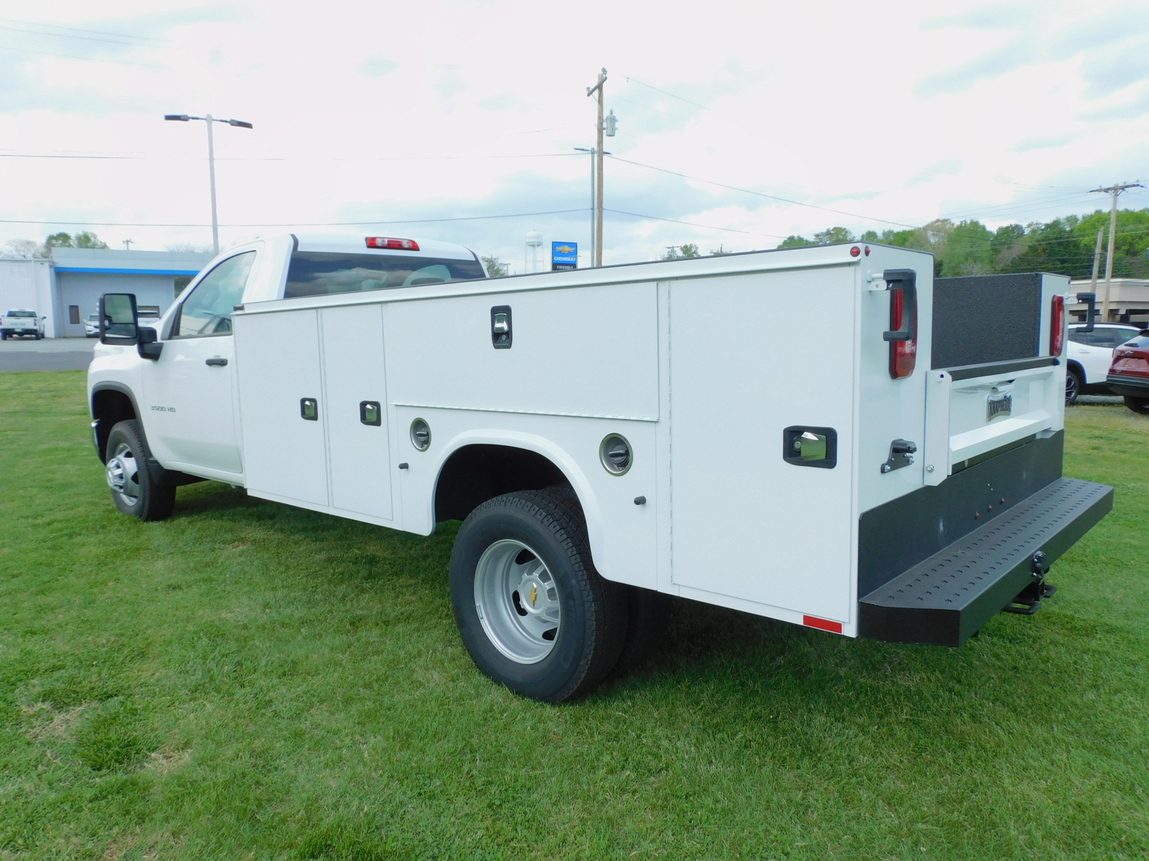 2025 Chevrolet Silverado 3500HD Work Truck photo 4