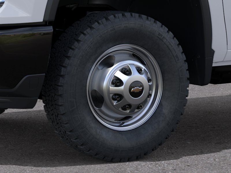 New 2026 Summit White Chevrolet Work Truck image 9