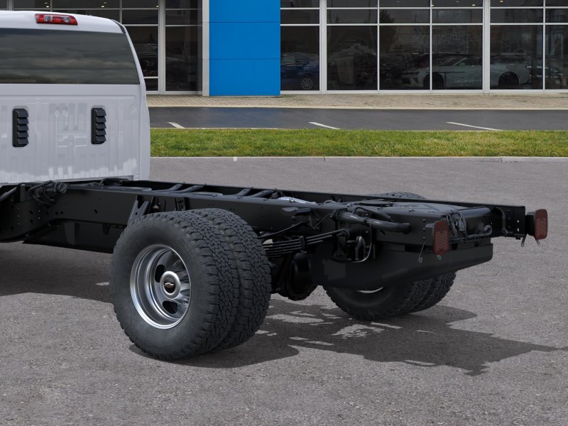 New 2026 Summit White Chevrolet Work Truck image 14
