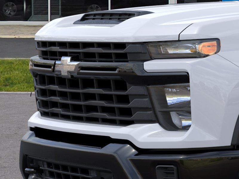 New 2026 Summit White Chevrolet Work Truck image 13
