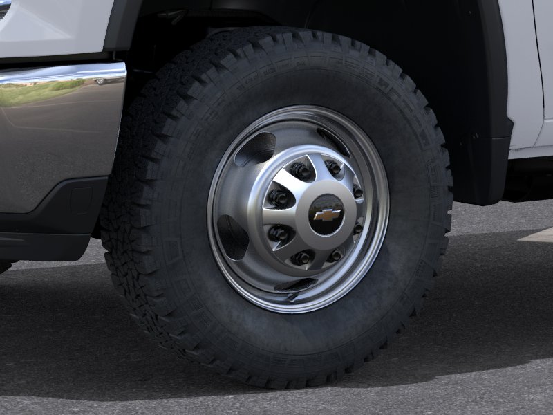 New 2026 Summit White Chevrolet Work Truck image 9