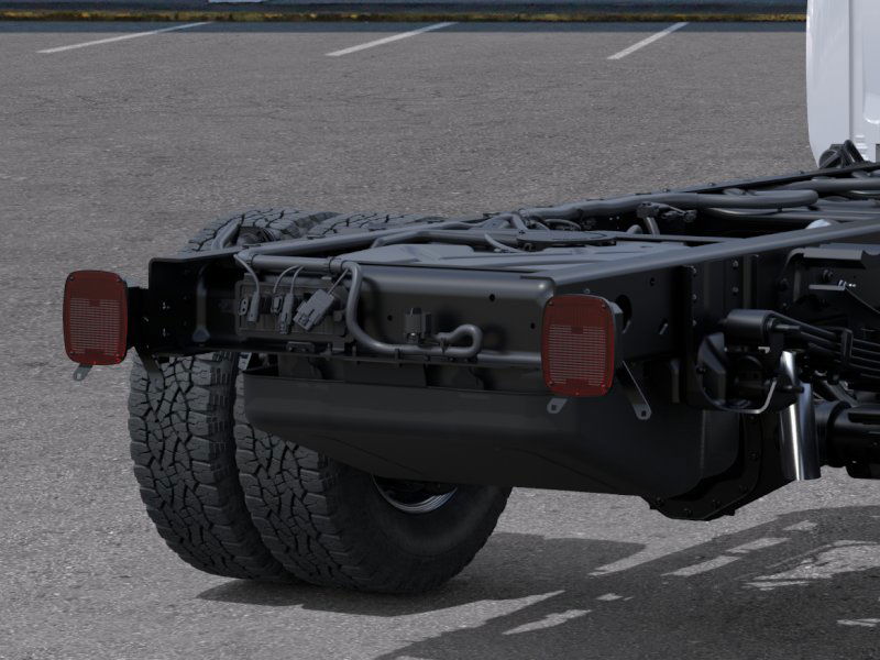 New 2025 Summit White Chevrolet Work Truck image 14